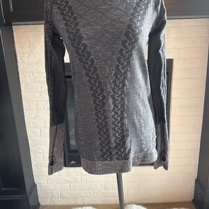 Gray Lululemon Women's 6 Restless Pullover